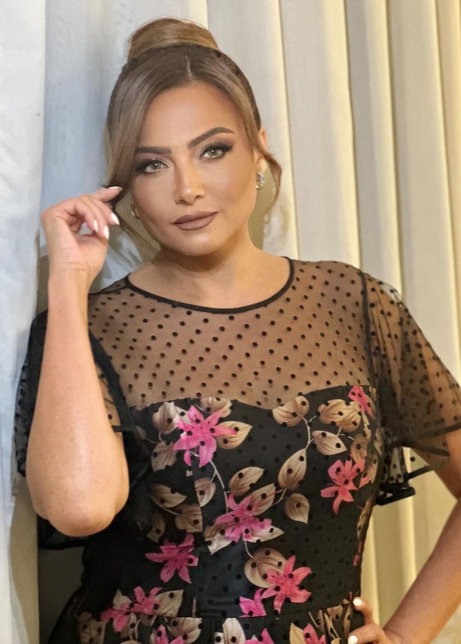 بشرى خلال لقائها مع الاعلامية إيمان الحصري