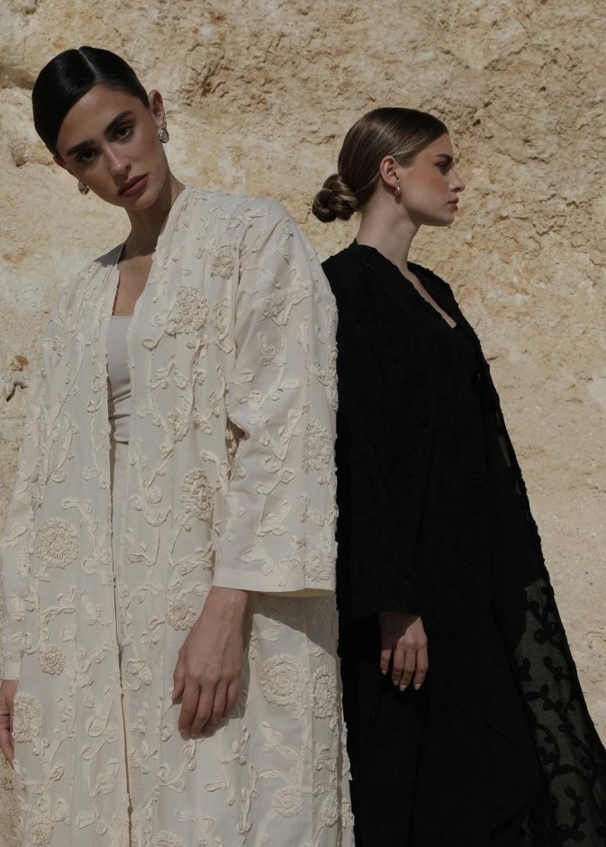 من تصاميم علامة لِن LIN