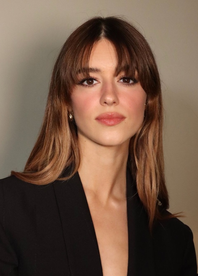 النجمة العالمية  Daisy Edgar-Jones - صورة من انستغرام Nikki_Makeup