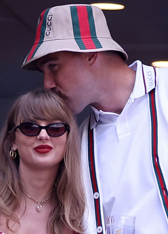 تايلور سويفت وترافيس كيلس