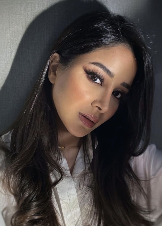 لمسات تجميلية لإشراقة ونضارة بشرة المرأة بمناسبة اليوم الوطني السعودي