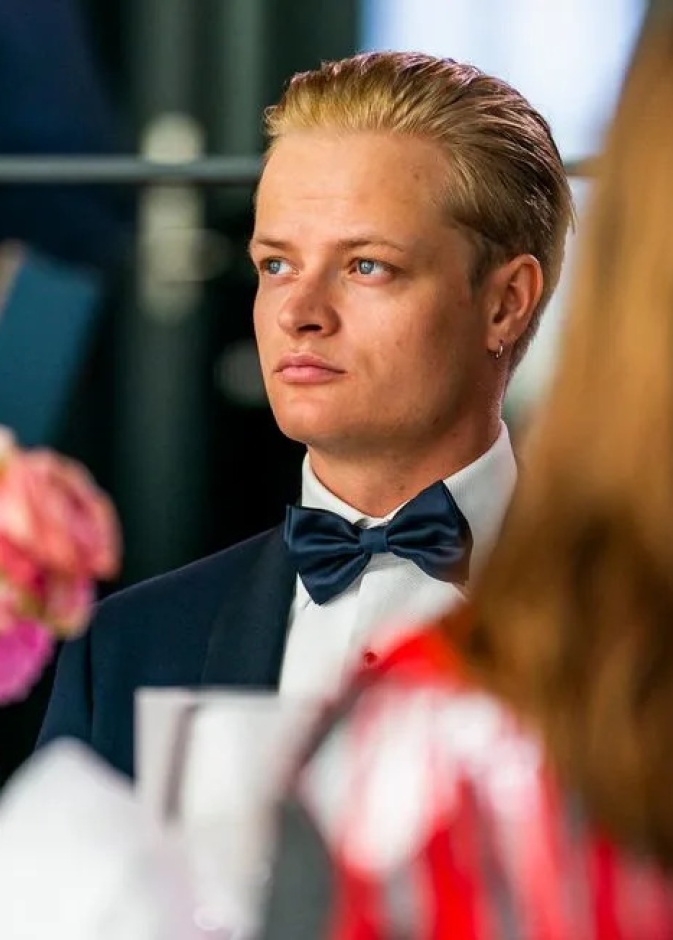 سرقة مقتنيات ثمينة من قصر ولي عهد النرويج عقب حفلة جامحة