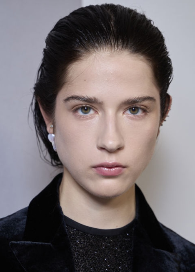 اكتشفي الوصفة السحرية لبشرة نضرة وناعمة كالحرير