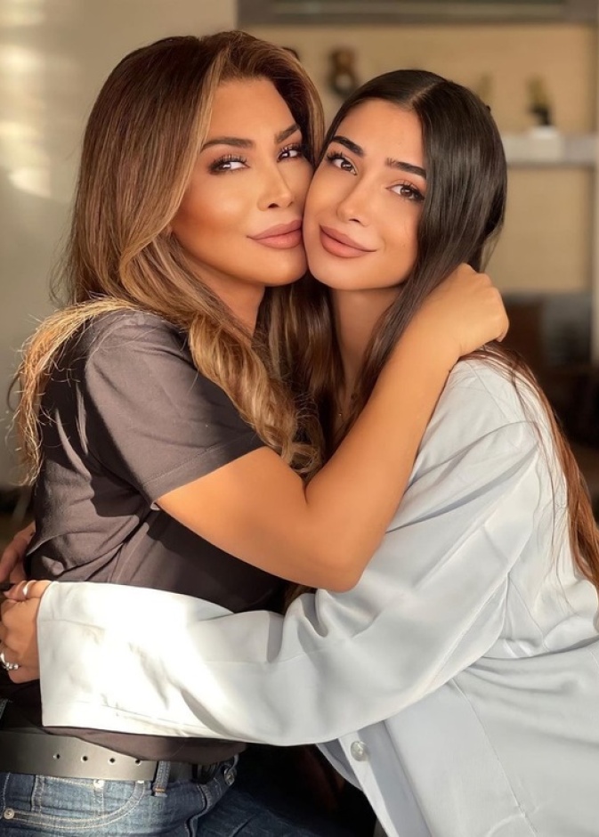 نوال الزغبي وابنتها تيا