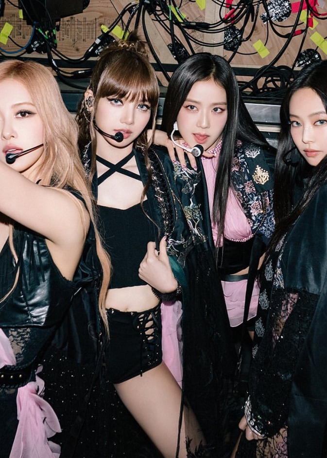 فرقة بلاك بينك