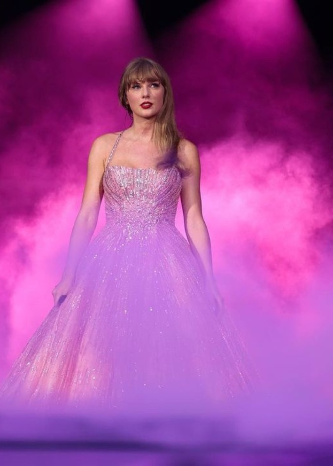 تايلور سويفت