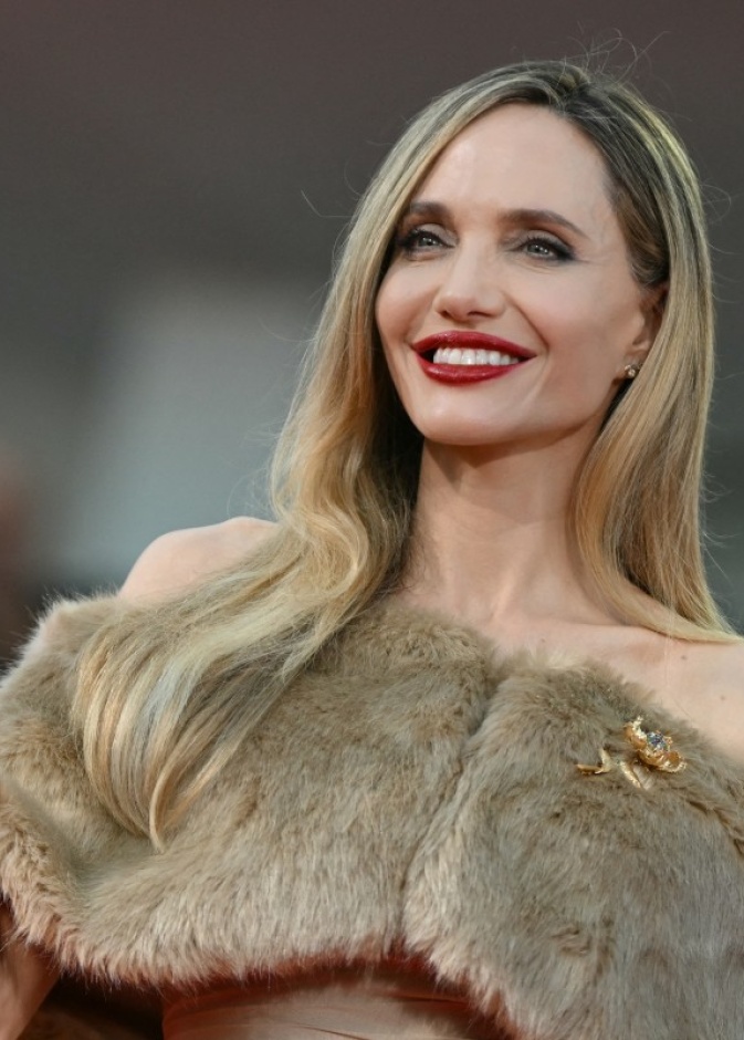 أنجلينا جولي