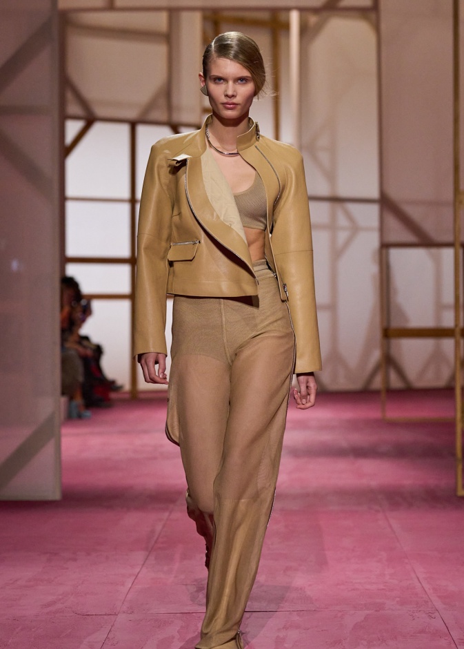 مجموعة Hermes لربيع وصيف 2025
