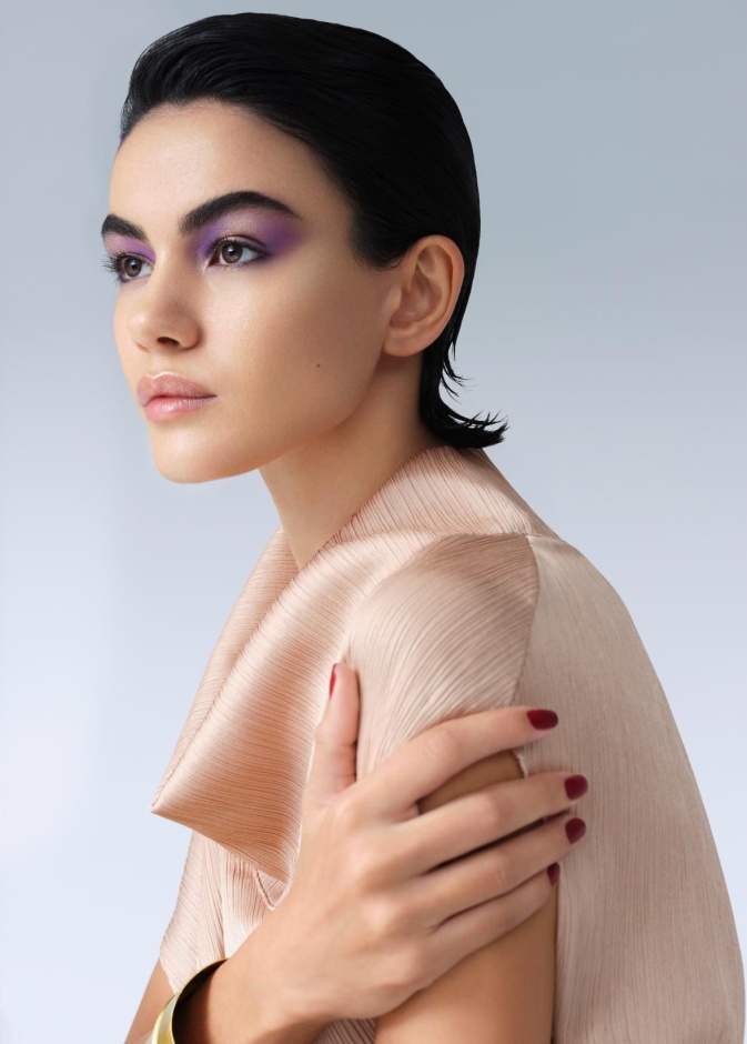 صيحة "كوني نفسك": أحدث صيحة في عالم الجمال في دبي تكتسح وسائل التواصل الاجتماعي