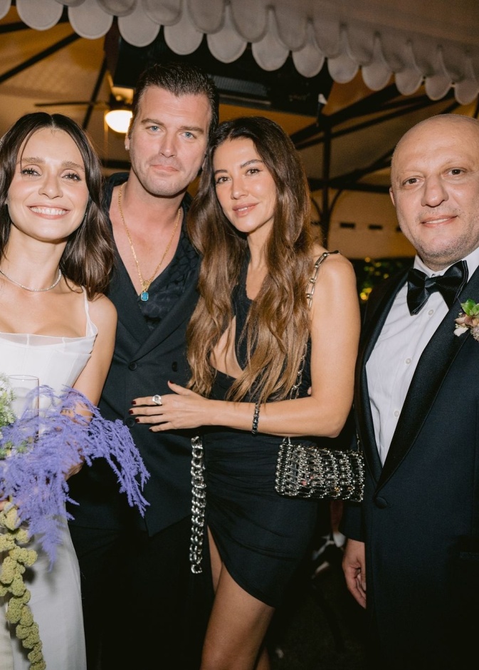  ميريتش أرال والممثل التركي سيركان كسكين