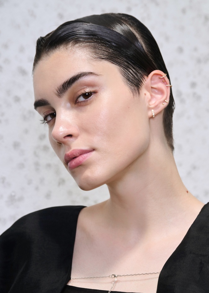 أفضل أنواع الكريمات الخاصة للعناية بالرقبة