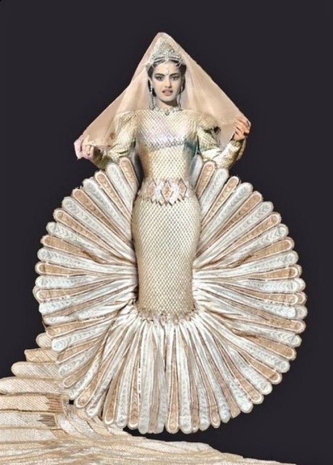  "هي" تحتفل بإبداعات المصممين السعوديين... "فستان الشمس" لعدنان أكبر يُبرز غنى التراث وعبدالله أكبر يكشف لنا كل التفاصيل