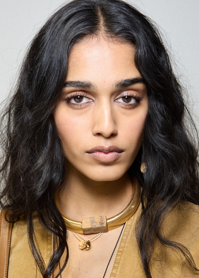 استعيدي جمال شعرك بعد إزالة سموم فروة الراس بالأساليب الفعالة المقدمة