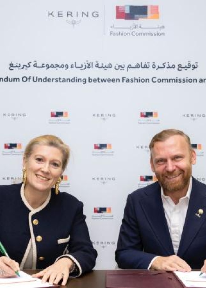 مذكرة تفاهم بين هيئة الأزياء ومجموعة كيرينغ لتعزيز الاستدامة في قطاع الأزياء