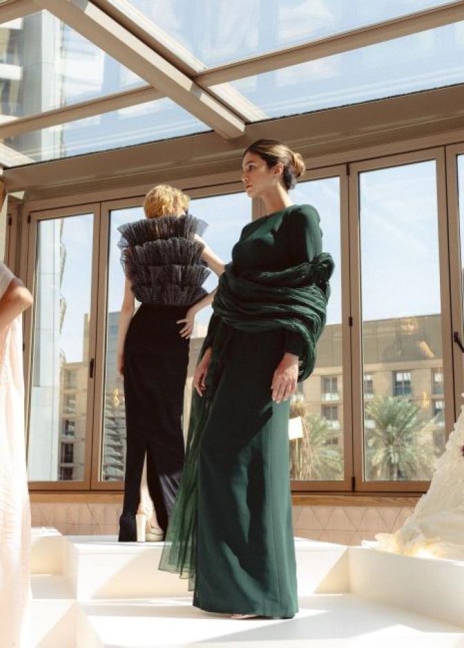 من عروض مجموعة Luminous Allure في أسبوع الازياء في الرياض