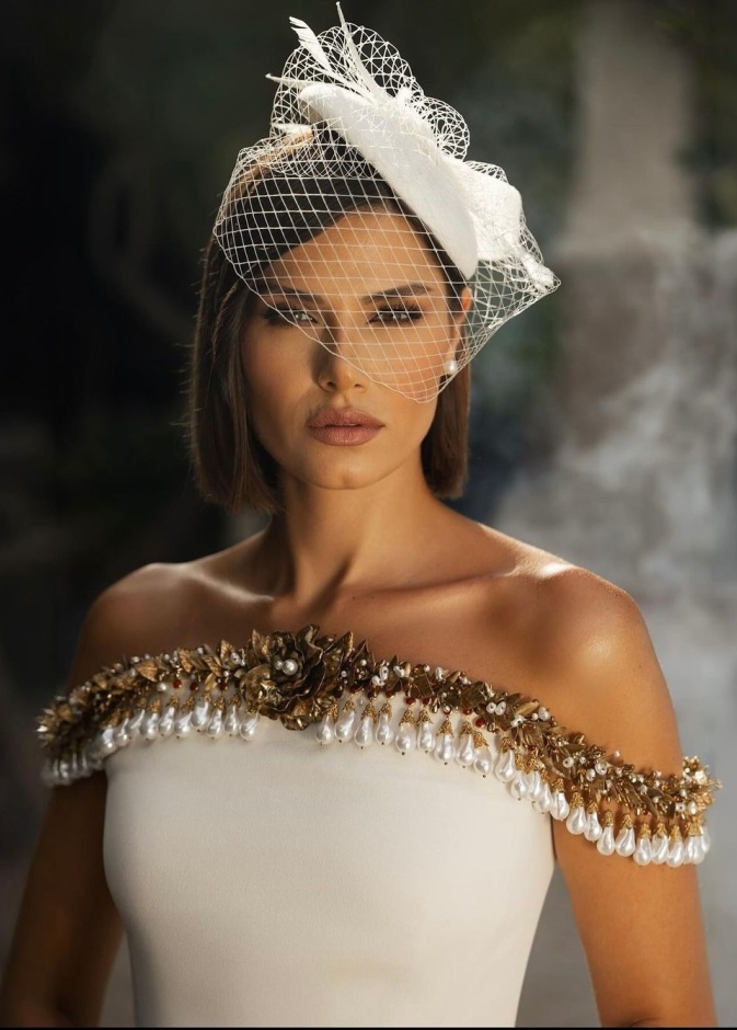 تفاصيل مكياج العروس نبيلة عواد في حفل زفافها.
