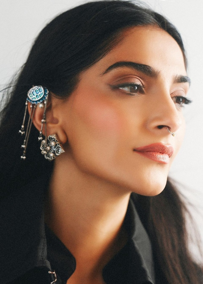 سونام كابور