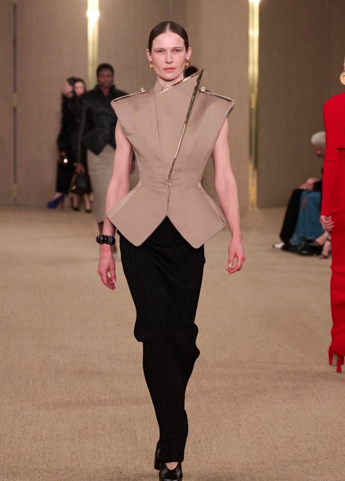 تنورة طويلة من Balmain 