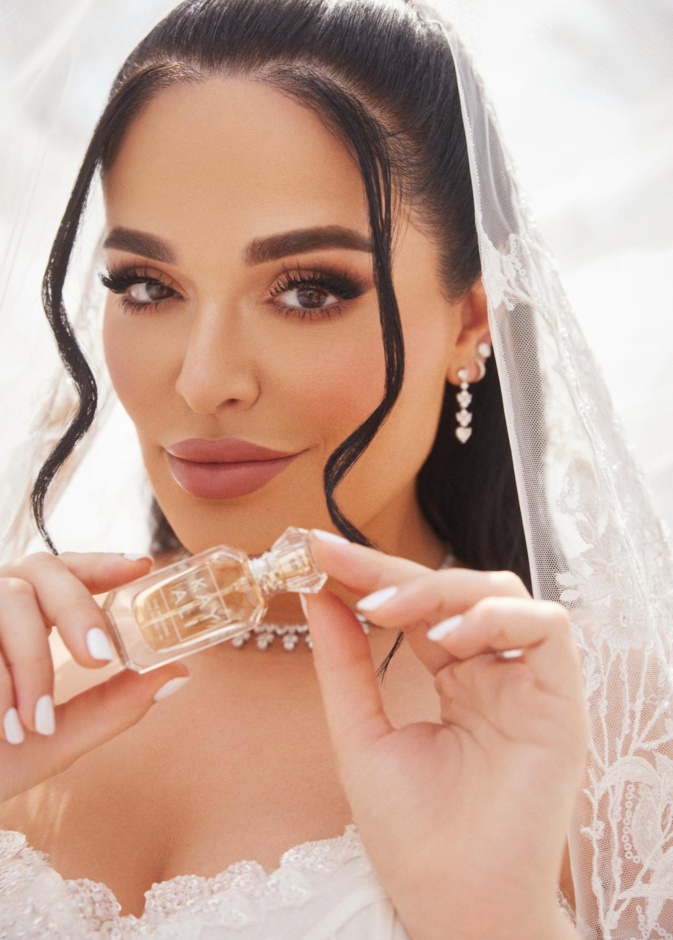 منى قطان تكشف عن مجموعة محدودة الإصدار من عطور كايالي: مجموعة The Wedding المستوحاة من زفافها