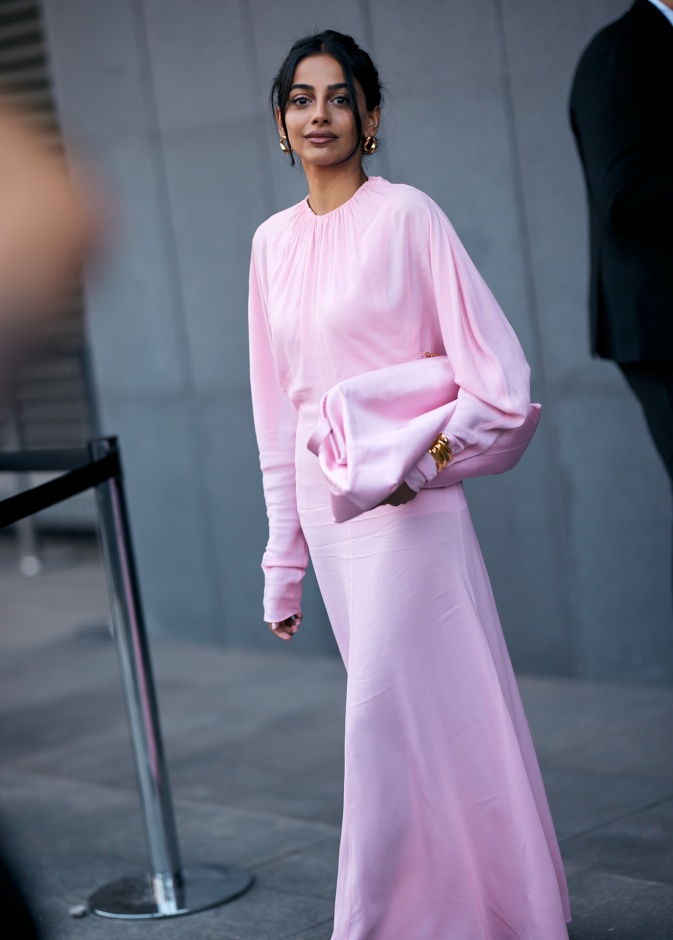 اللون الوردي... رمز الأمل في مواجهة سرطان الثدي