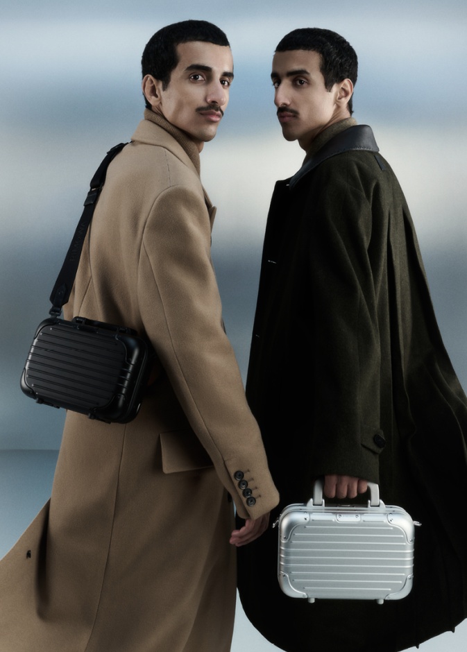 جلسة تصويرية خاصة بدار Rimowa بعنوان "The Originality of Rimowa’s Original Bag"