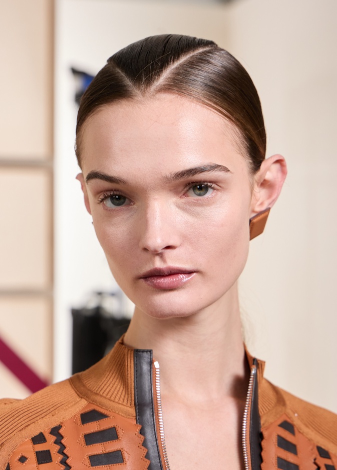  امنحي نفسك الإطلالة المشرقة والطبيعية بفوائد بذور الكتان للبشرة