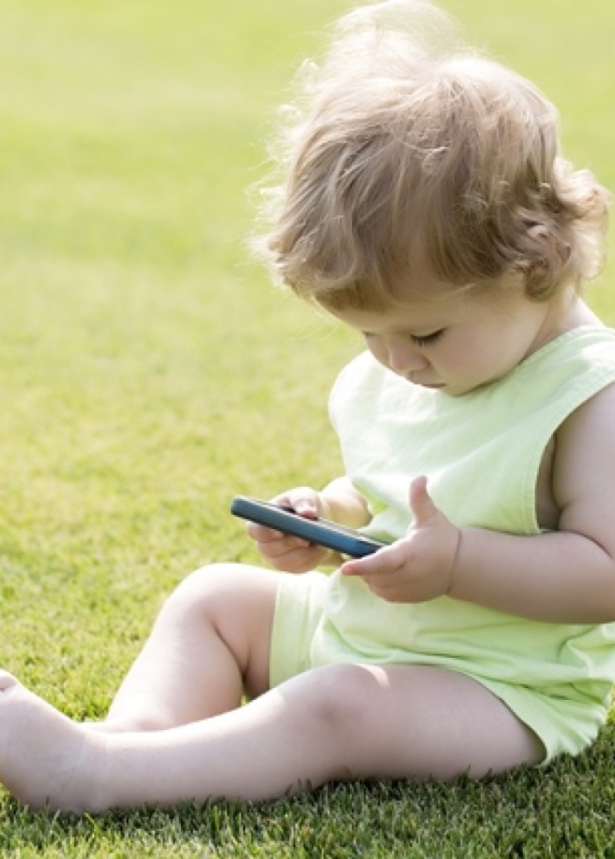 ما هو الوقت المثالي لتقديم الأجهزة الذكية للأطفال
