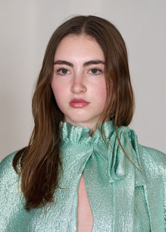  افضل مستحضرات الكونسيلر لطالبات الجامعة