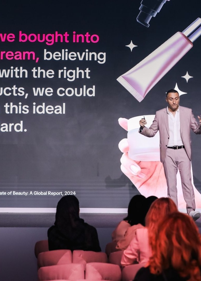  هي هب 2024 يستكشف تغيير قواعد لعبة العناية بالبشرة مع "تيك توك"