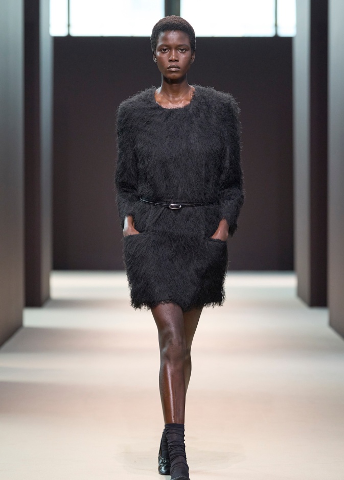 إطلالة من Cos