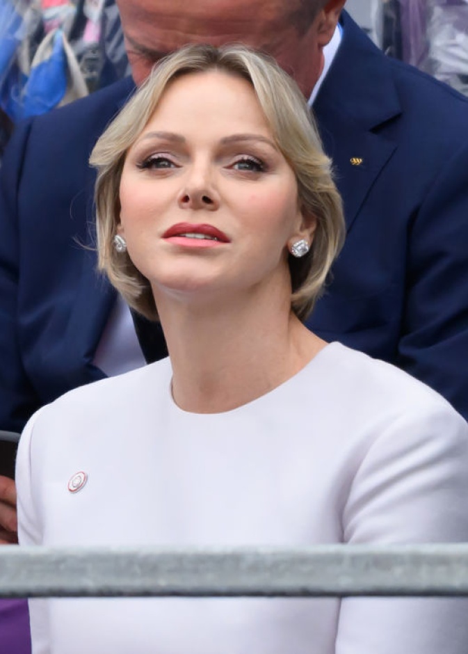 الأميرة شارلين حزينة على فقدان شغفها بالماء