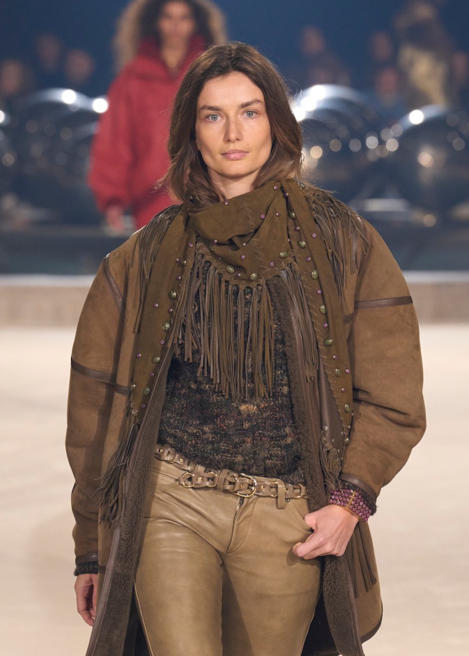 وشاح شتوي طويل من Isabel Marant 