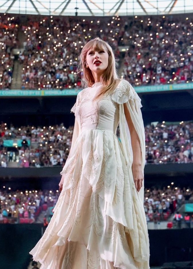 تايلور سويفت