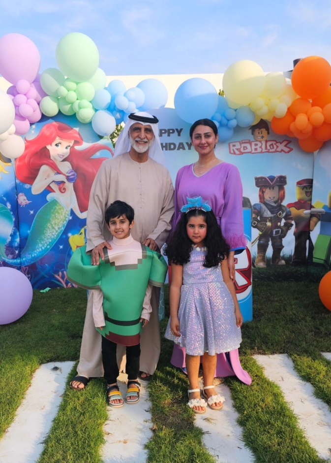 هيفاء حسين وأسرتها