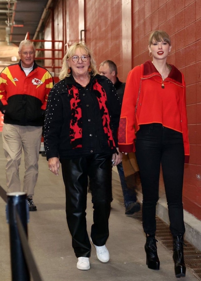 تايلور سويفت