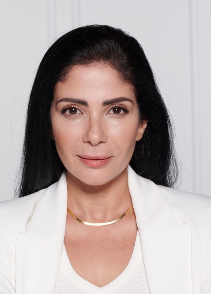 احتفاء عالمي: مهرجان البحر الأحمر السينمائي يكرّم منى زكي وفيولا ديفيس