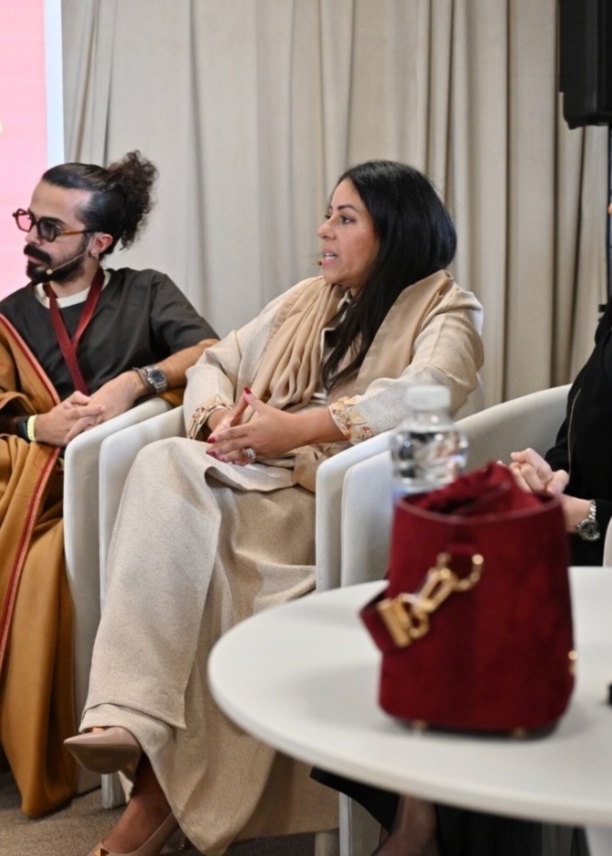 هي هب 2024: الرحلة الإبداعية في "هي" خلف تقديم محتوى مميز في عالم الأزياء الحديثة