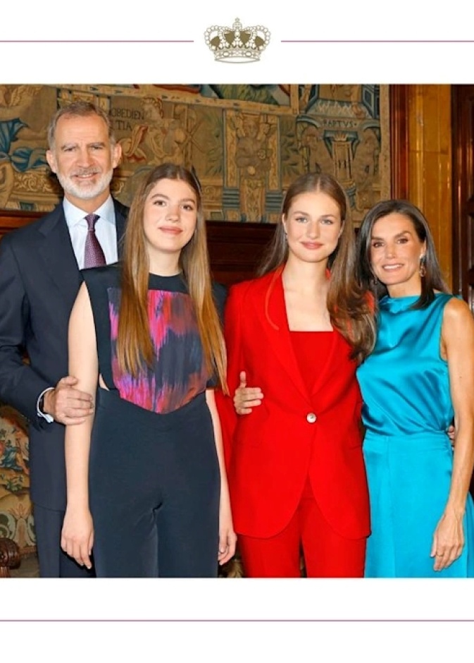 صورة جديدة للعائلة الاسبانية من © Casa de Su Majestad el Rey