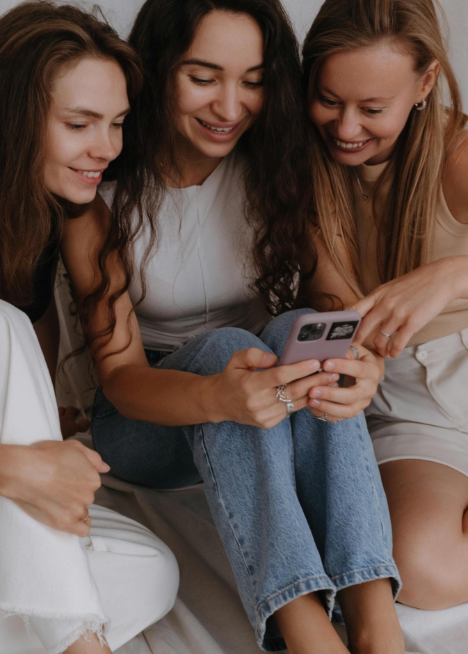 أضرار الضوء الخافت للهواتف المحمولة