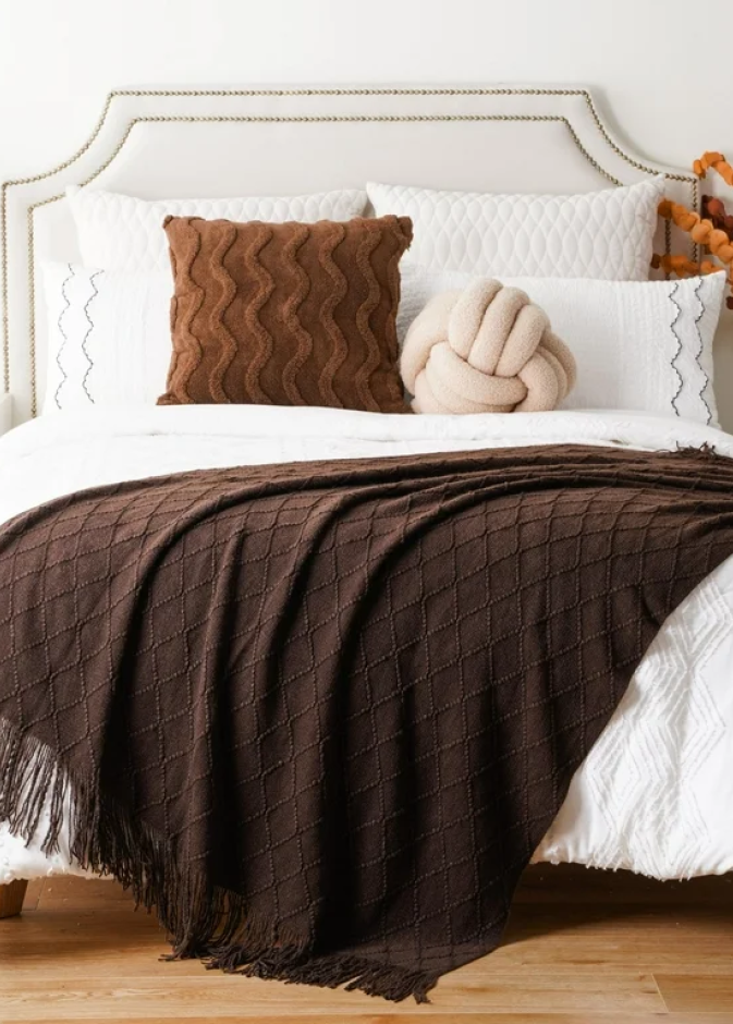 إضافة اللمسات البنية باستخدام المنسوجات خيارًا رائعًا