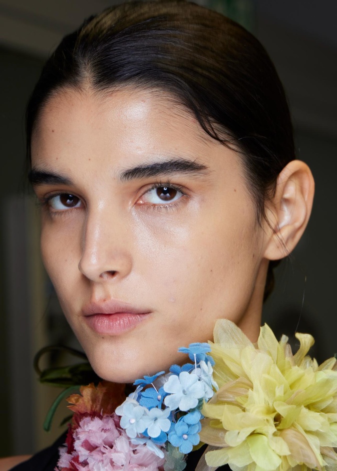 تعرفي على فوائد الحمص المطحون للوجه وأفضل ماسكاته الطبيعية لتعزيز جمال بشرتكِ دومًا