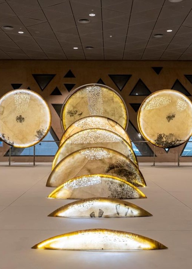 عمل لما اكتمل القمر للفنان السعودي زمان جاسم