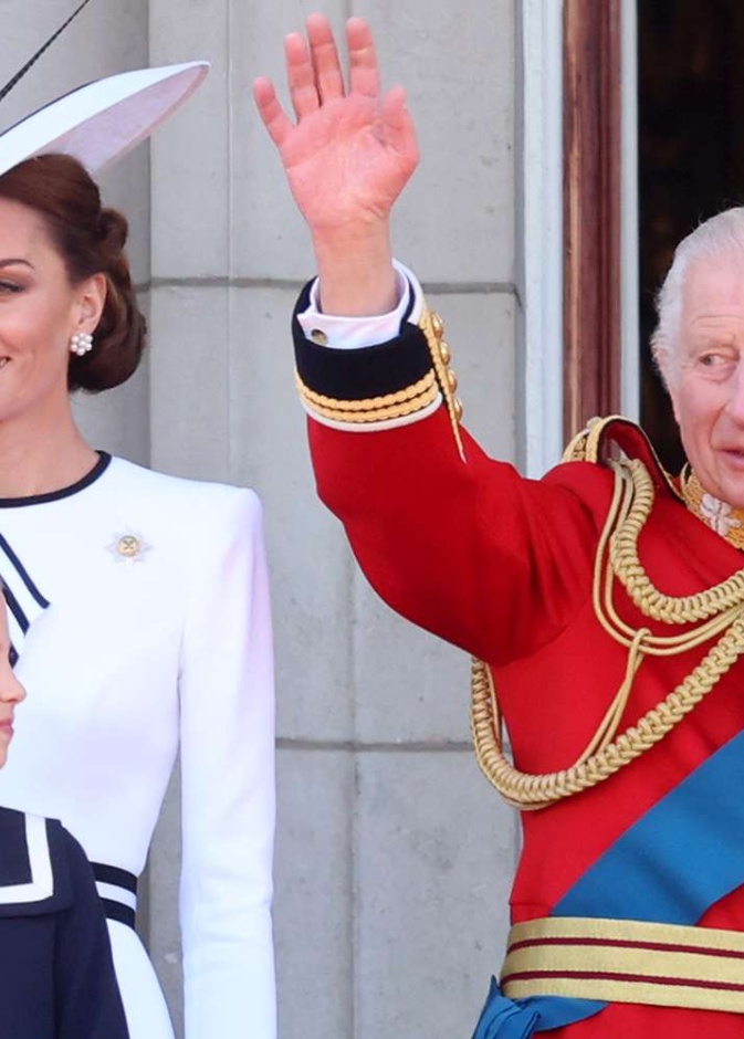 هدية ملكية تكشف عن عمق العلاقة بين تشارلز وكيت ميدلتون