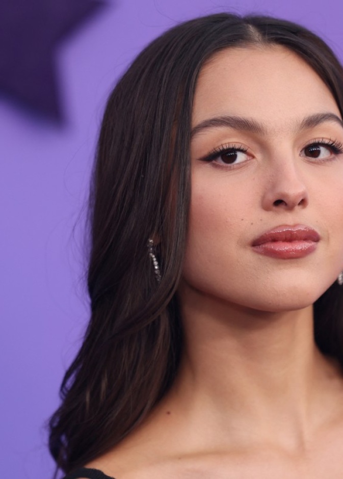 أوليفيا رودريجو نجمة جيل زد التي أعادت تعريف الجمال الطبيعي في عام 2024