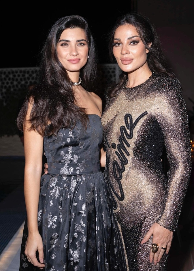 نادين نجيم وتوبا بويوكستون