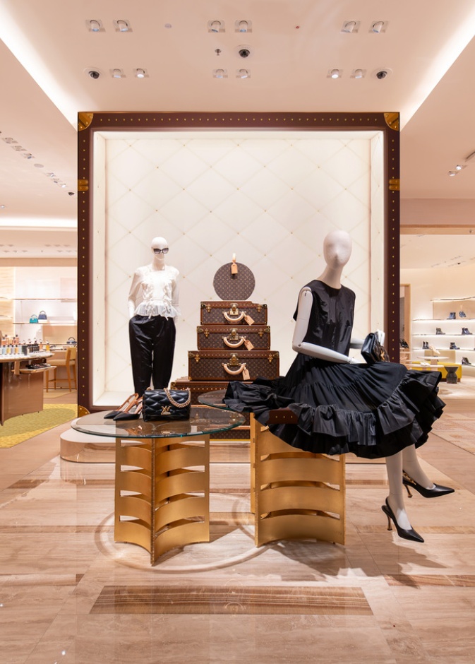  Louis vuitton في Centria Mall