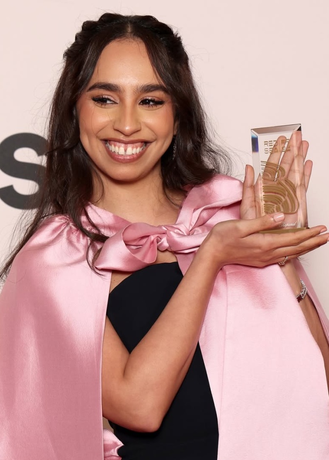 رولا دخيل الله