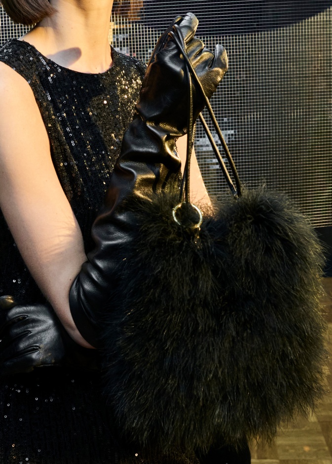 إطلالة من Simonetta Ravizza