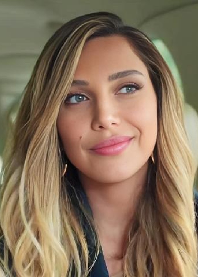 دانا حلبي من مواليد 18 يناير