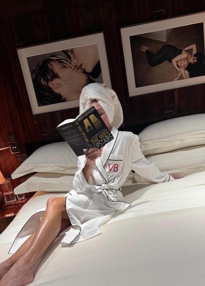 ما الذي تخفيه فيكتوريا بيكهام في غرفة نومها على يختها الفاره؟